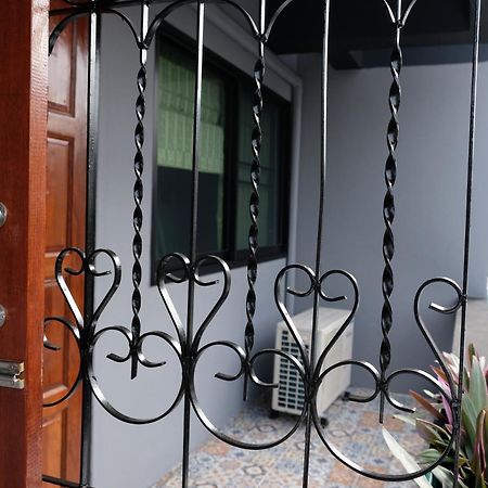 Tangmo House Chiang Mai Exterior foto